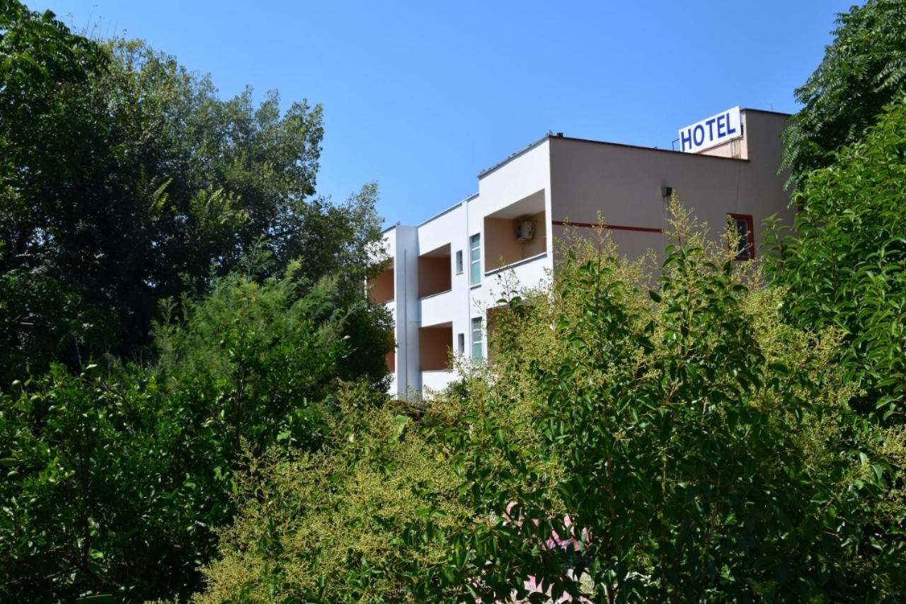 Hotel Ceka Durrës Eksteriør bilde